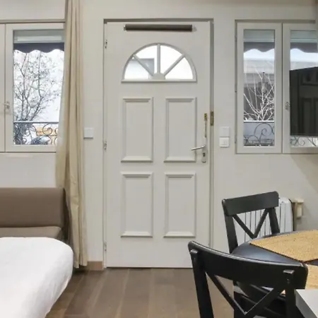 Charming Apt In An Exceptional Location In The Heart Of -louvre